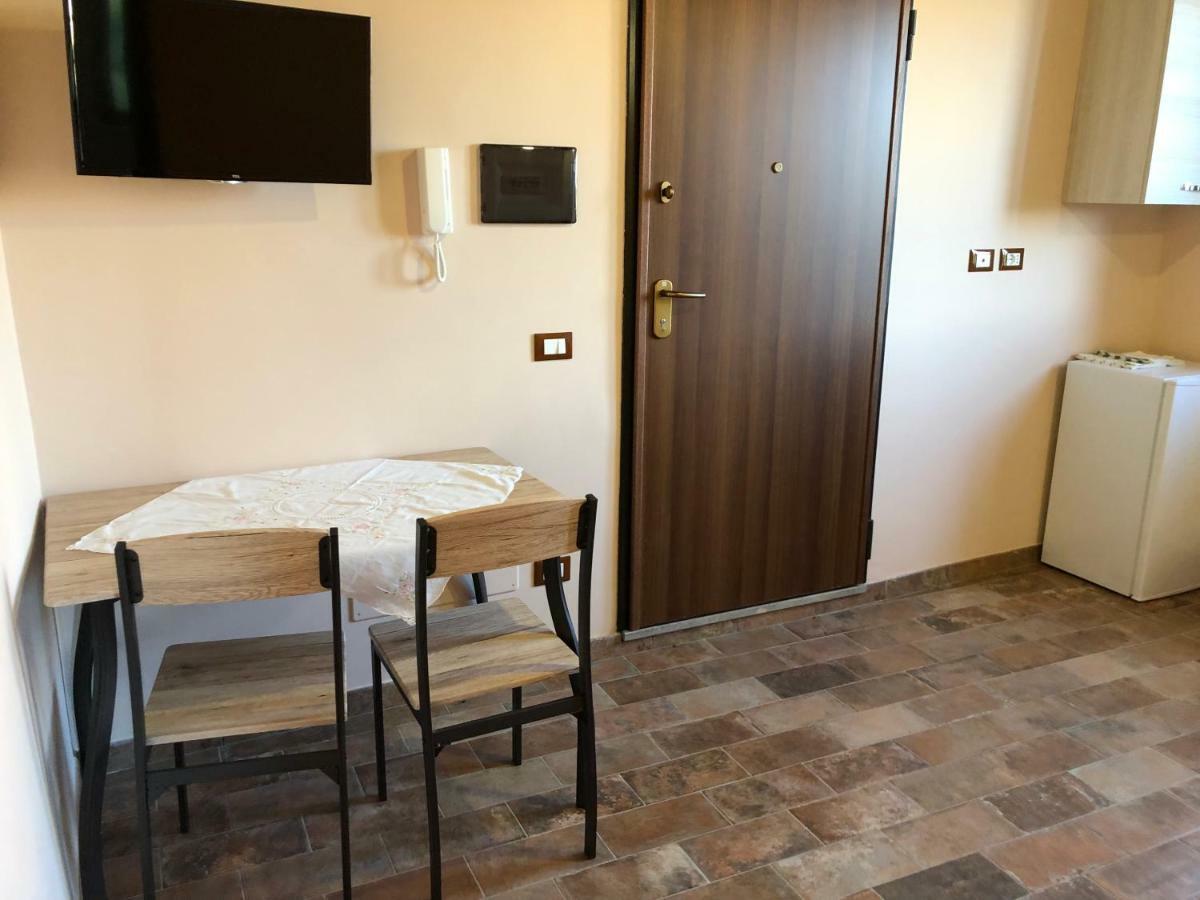 Le Case Di Nonna Gina Capranica Exteriör bild
